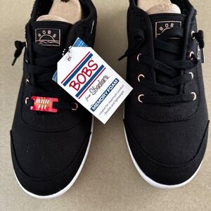 BOBS BQ Sneakers Women's Size 10 Wide - New in Box